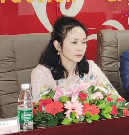 董事長(zhǎng) 唐慧蘭 